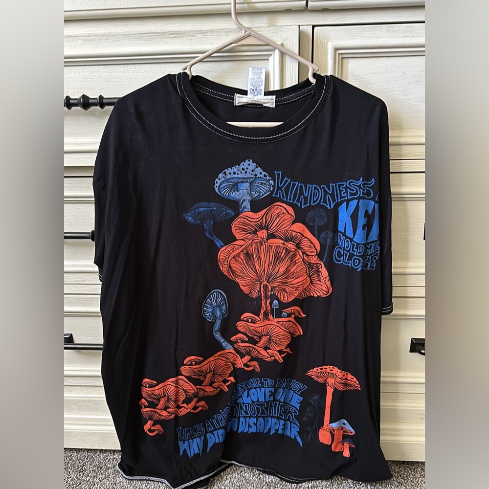 UA graphic tee